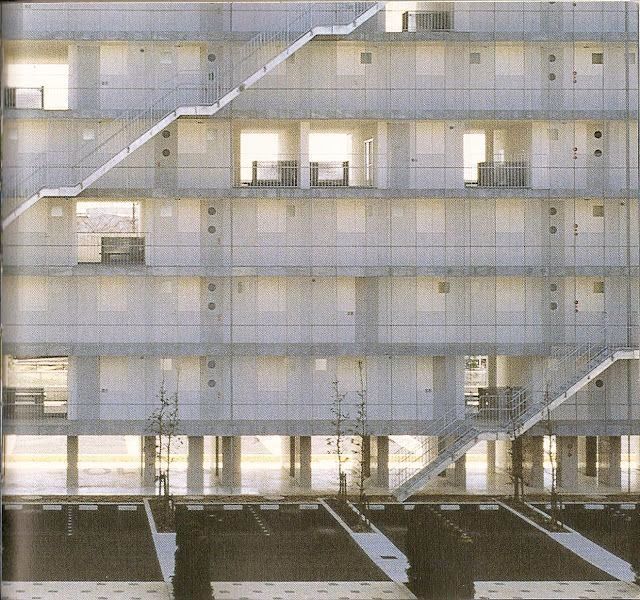 ¿Cuál es la proporción máxima de la planta baja libre ocupada?