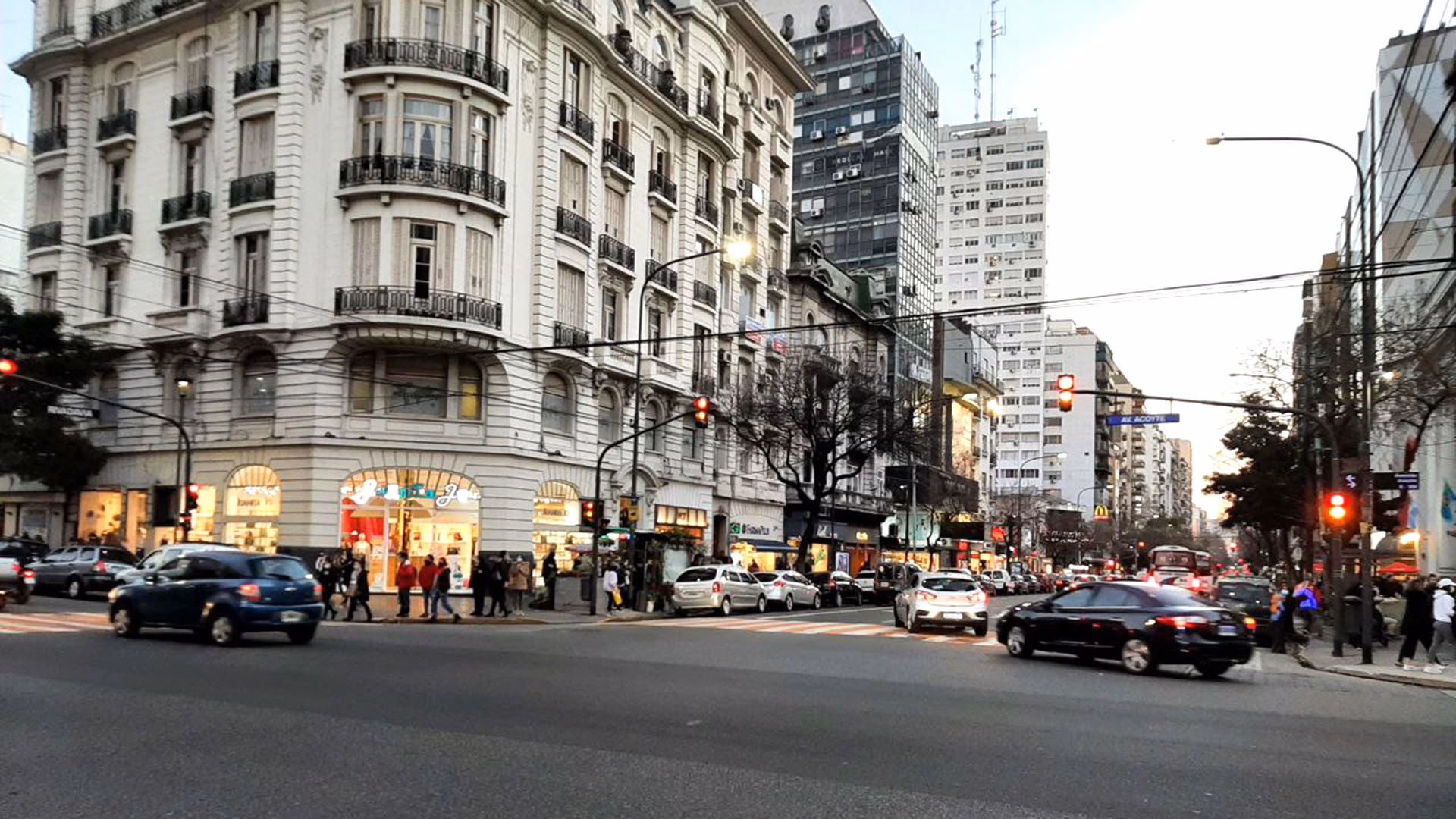 ¿Cómo será el reclamo a las 19 en la esquina de Acoyte y Rivadavia?