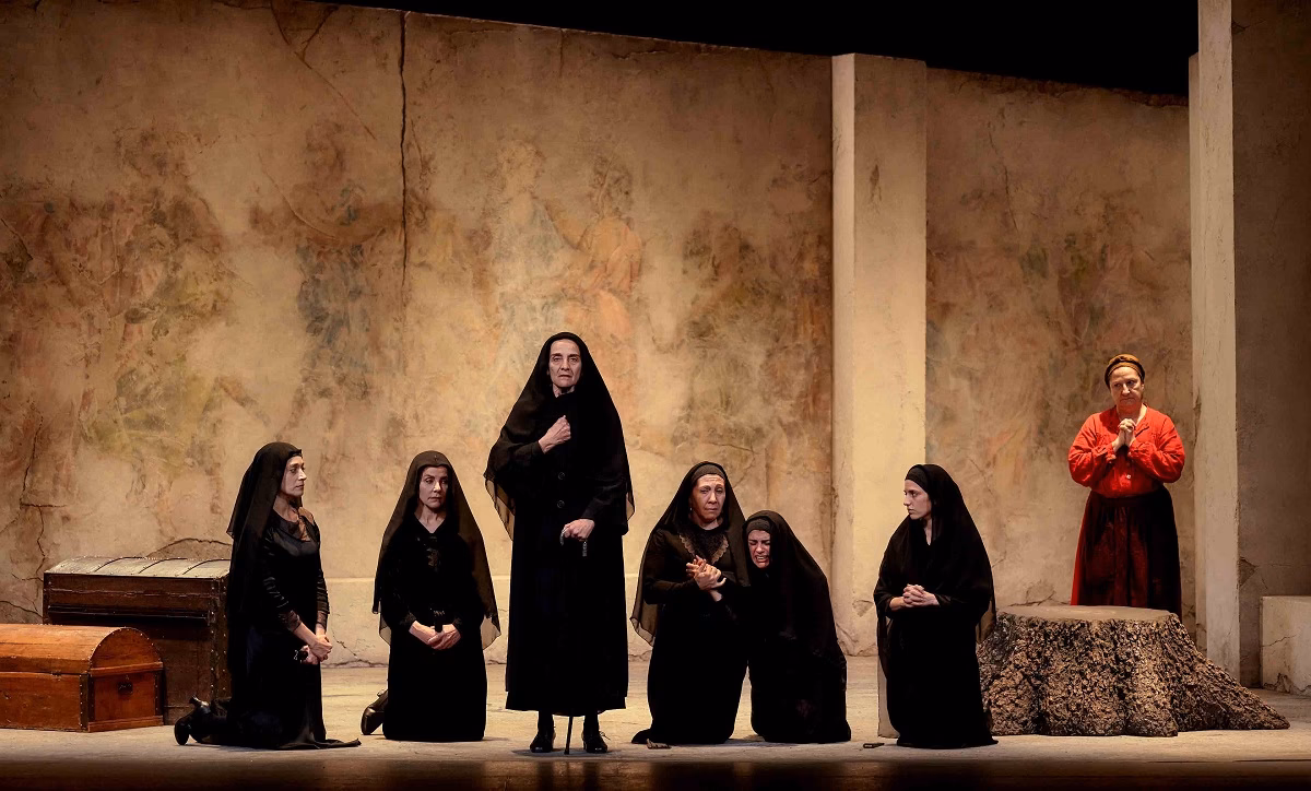 ¿Cuándo se mencionó la obra Alba por primera vez?