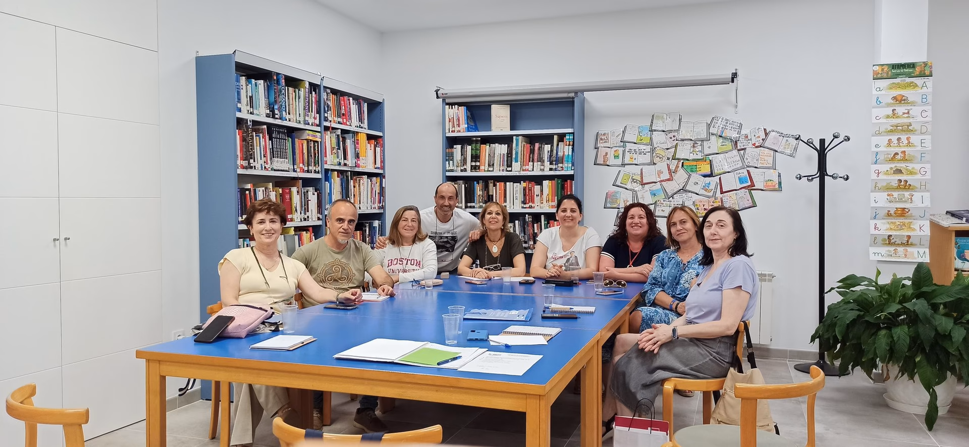 ¿Cuál es el objetivo de la Asociación de Bibliotecarios Graduados?