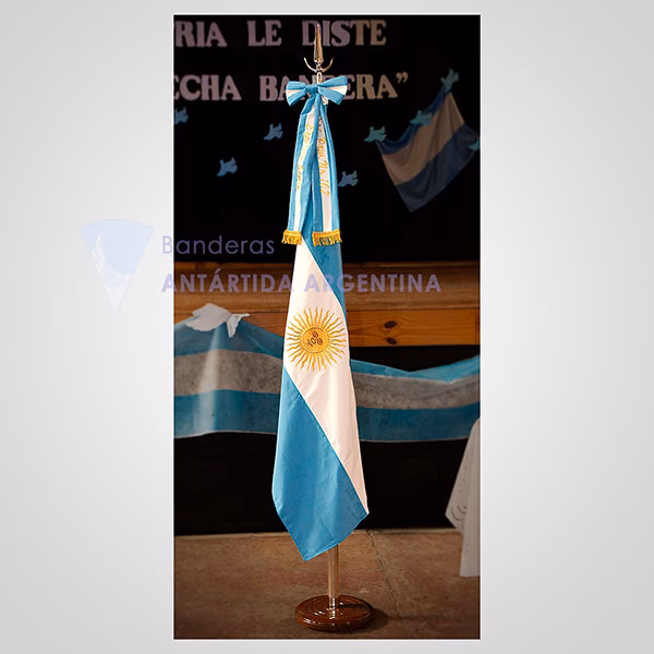 ¿Cómo conservar la bandera de ceremonia?
