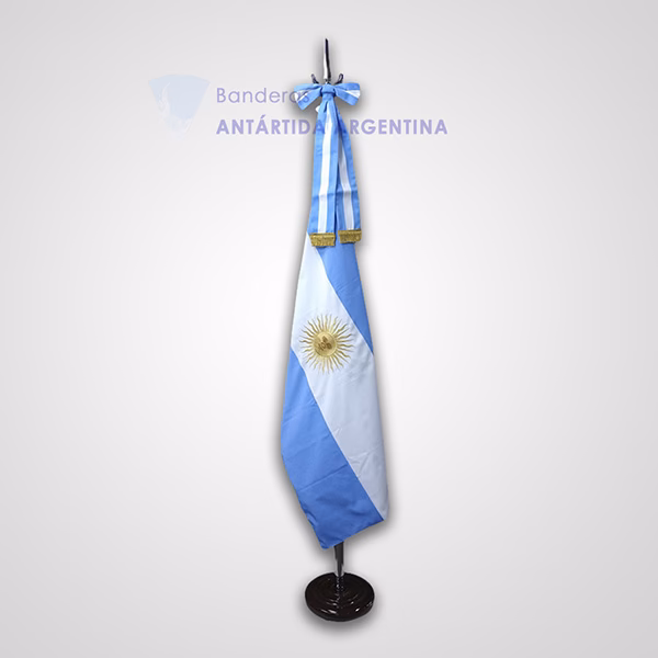 ¿Cuáles son los accesorios para la bandera argentina de cemonia?
