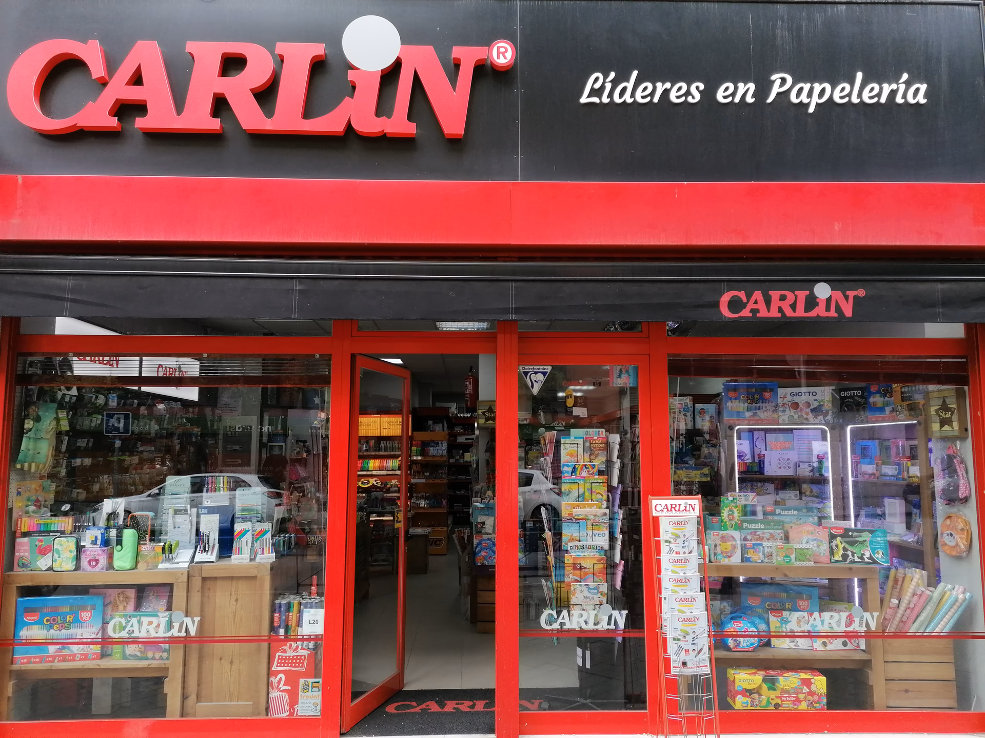 ¿Qué ofrece Carlin a sus clientes?
