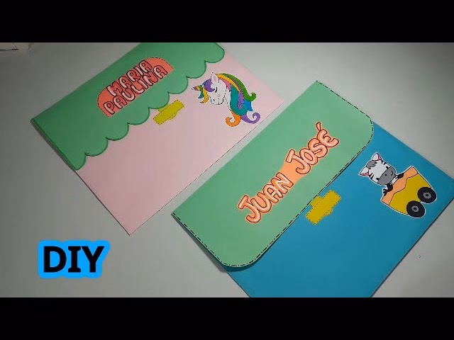 ¿Dónde puedo encontrar cartulinas?