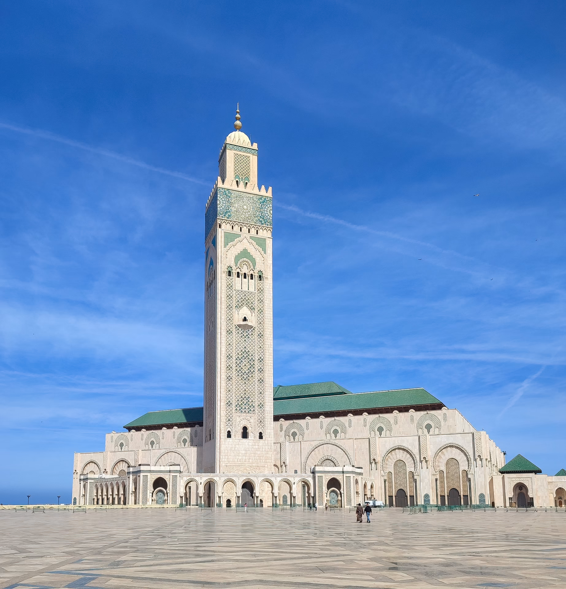 ¿Cómo puedo contactar con decasablanca?