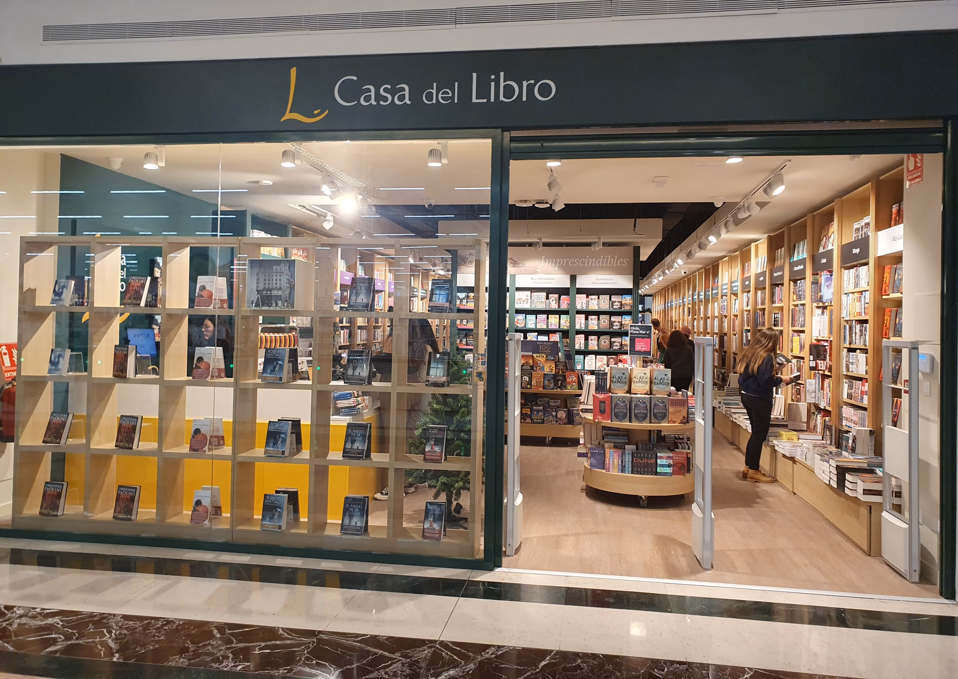 ¿Qué servicios ofrece la casa del libro?