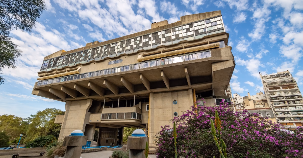 ¿Qué pasó en la catedral de Moreno?