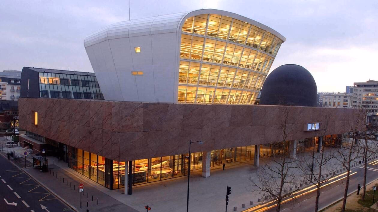 Qu'est-ce que les Champs Libres ?