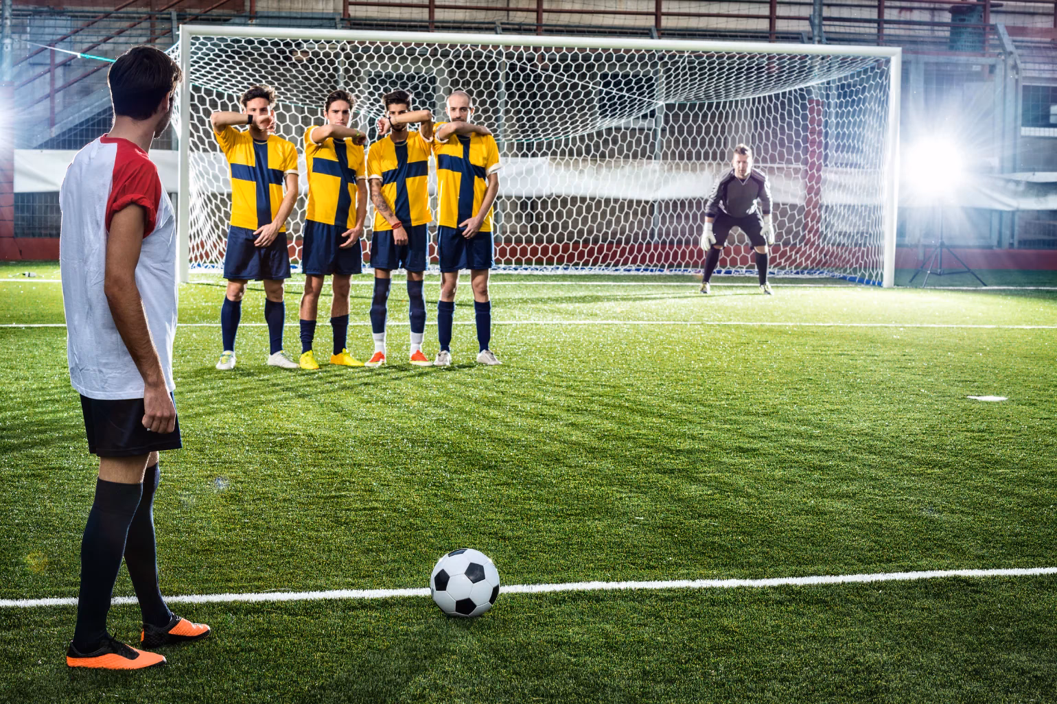 ¿Qué pasó con el tiro libre de Racing Club?