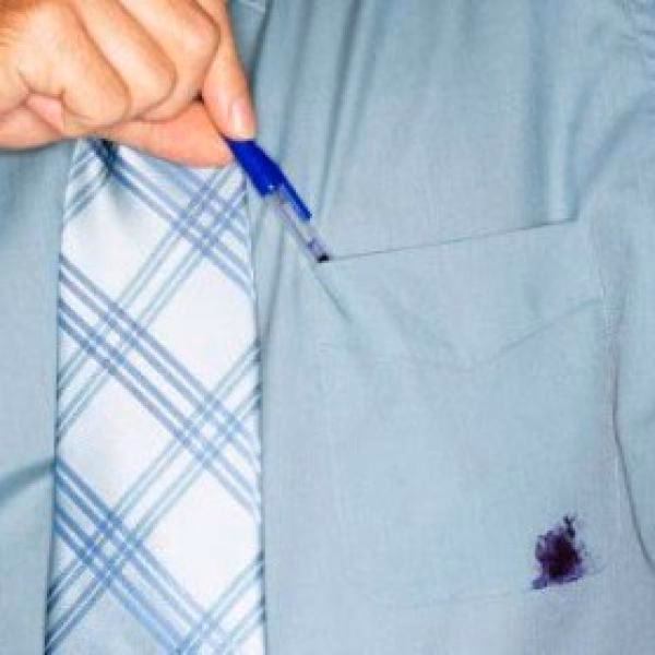 ¿Cómo quitar manchas de tinta de lapicero con bicarbonato?