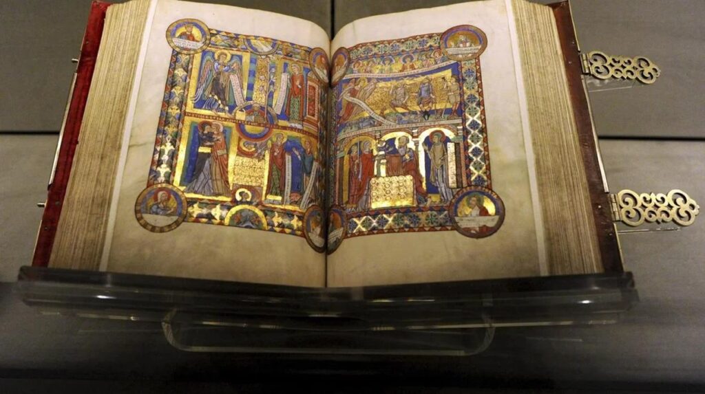 Descubre los Libros Más Caros de la Historia | Librería la Tijera