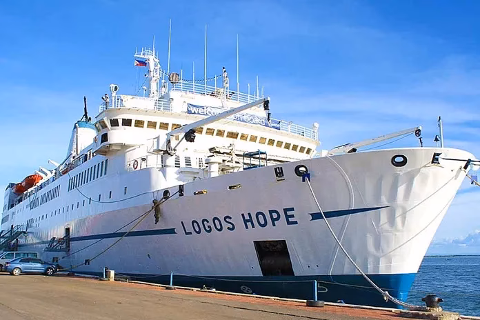 ¿Qué ofrece el barco Ciudad de Rosario?