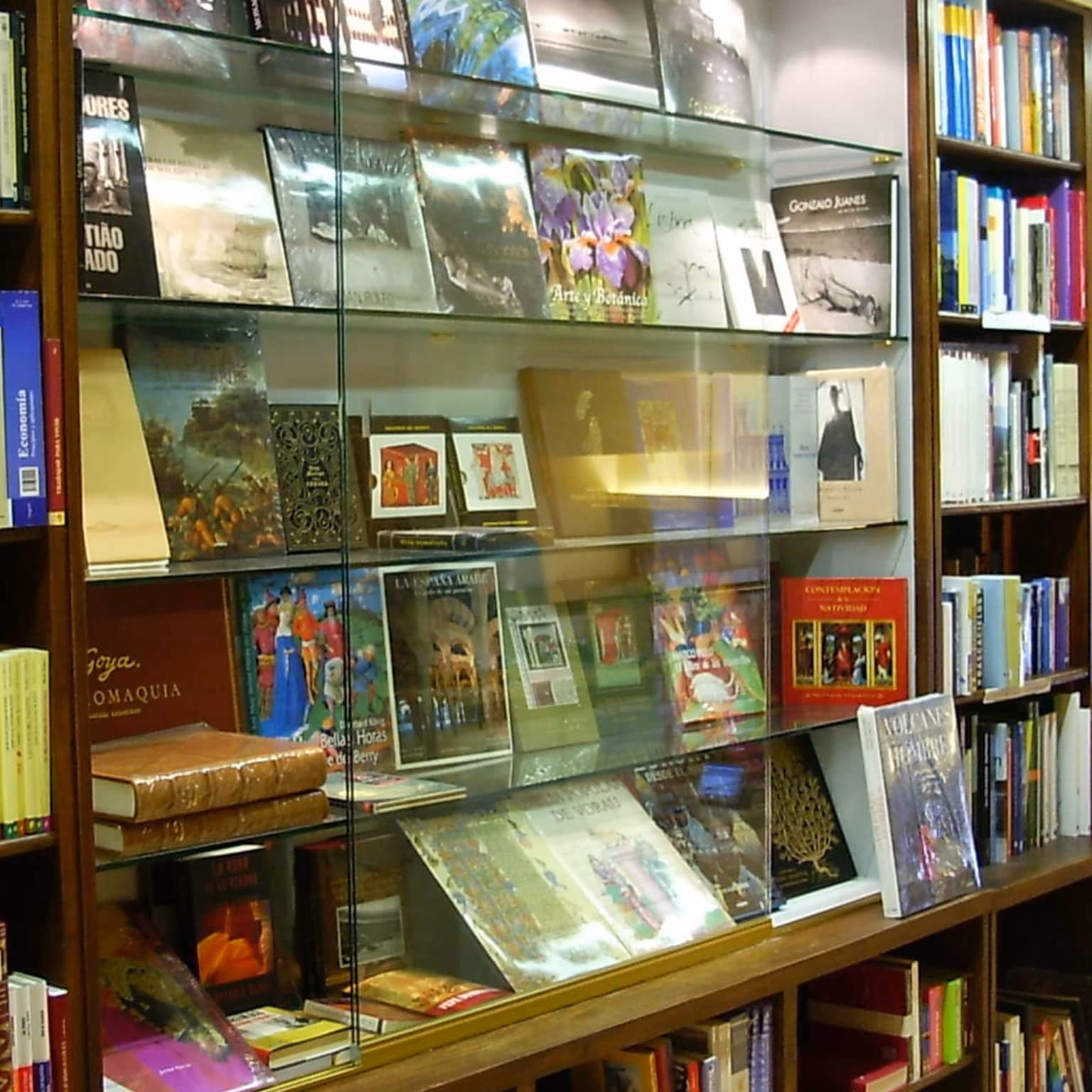 Is there a library mod for Artemis?