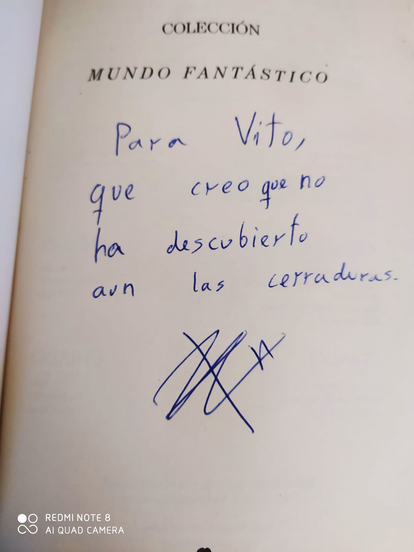 ¿Cómo escribir una dedicatoria de un libro?