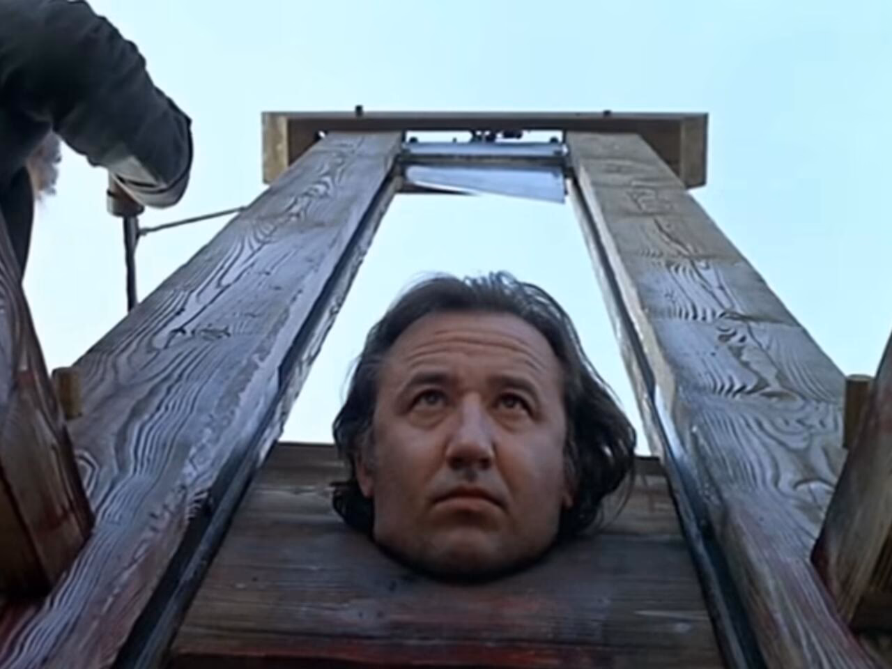 ¿Cuál es la longitud de corte de la guillotina?