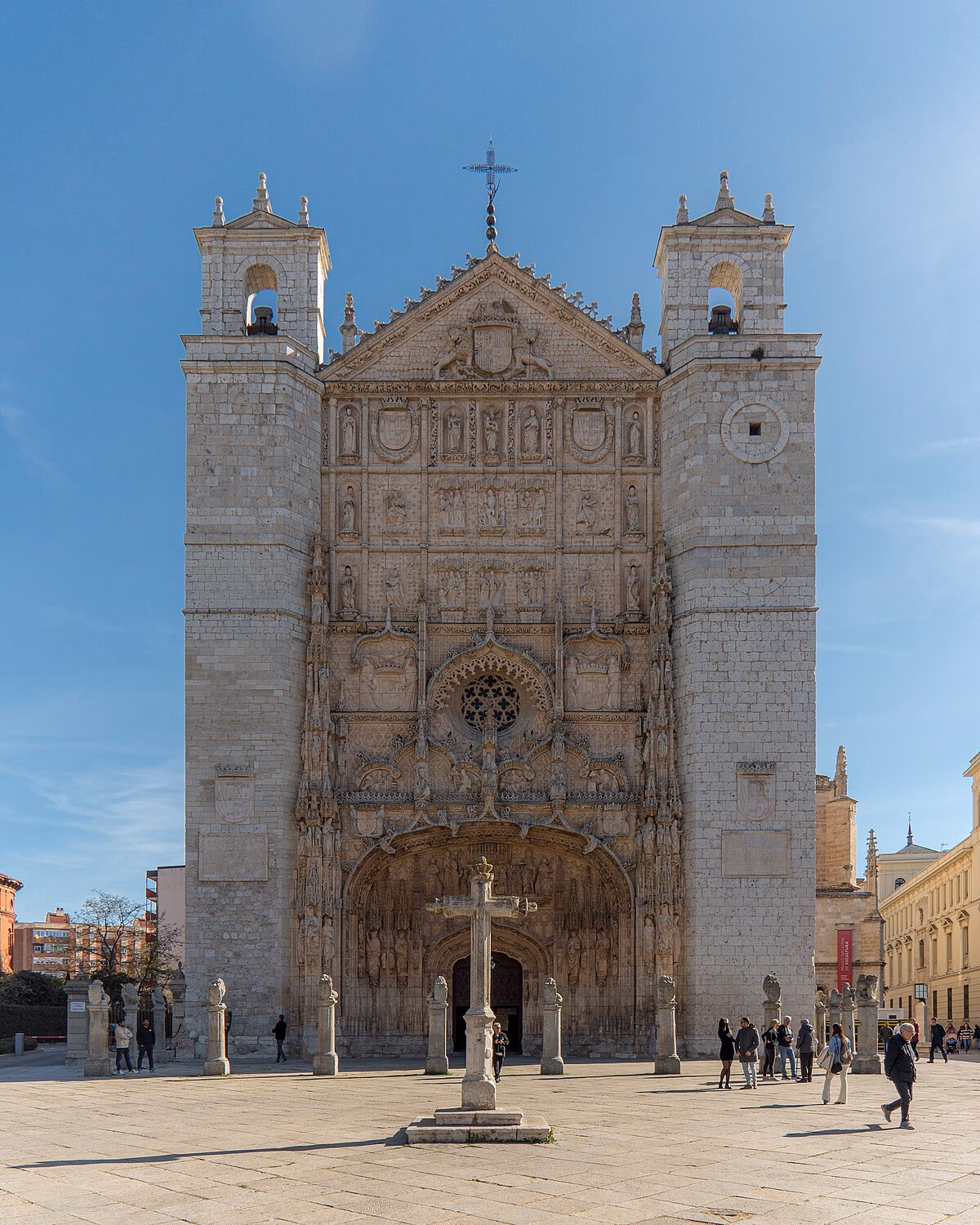 ¿Dónde están construidos la iglesia y el convento de San Pablo?