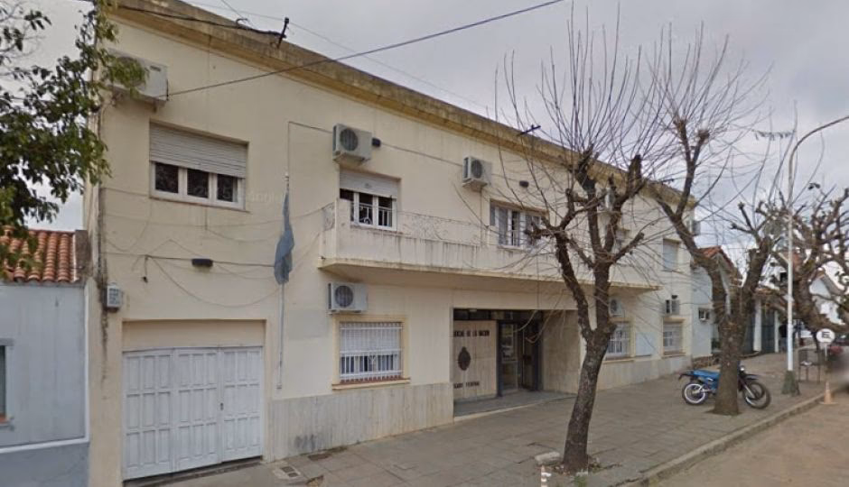 ¿Quién descubrió la placa del Juzgado Federal?