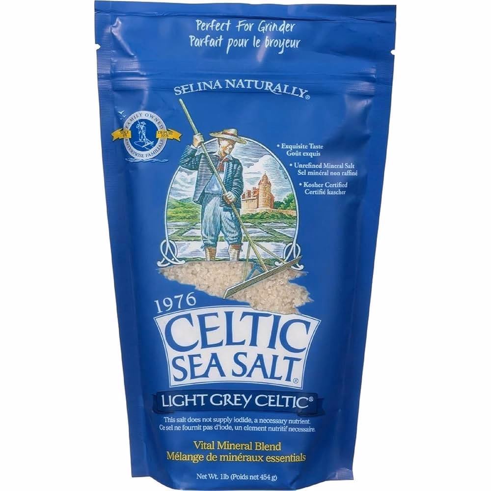 ¿Cuántas libras de sal contiene un tanque?