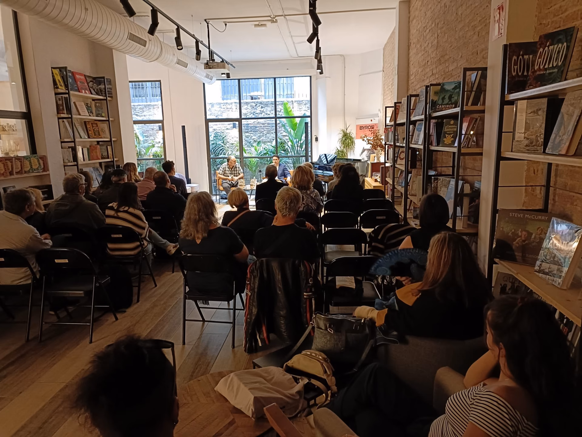 ¿Quiénes son los representantes de ERC en la librería Byron?