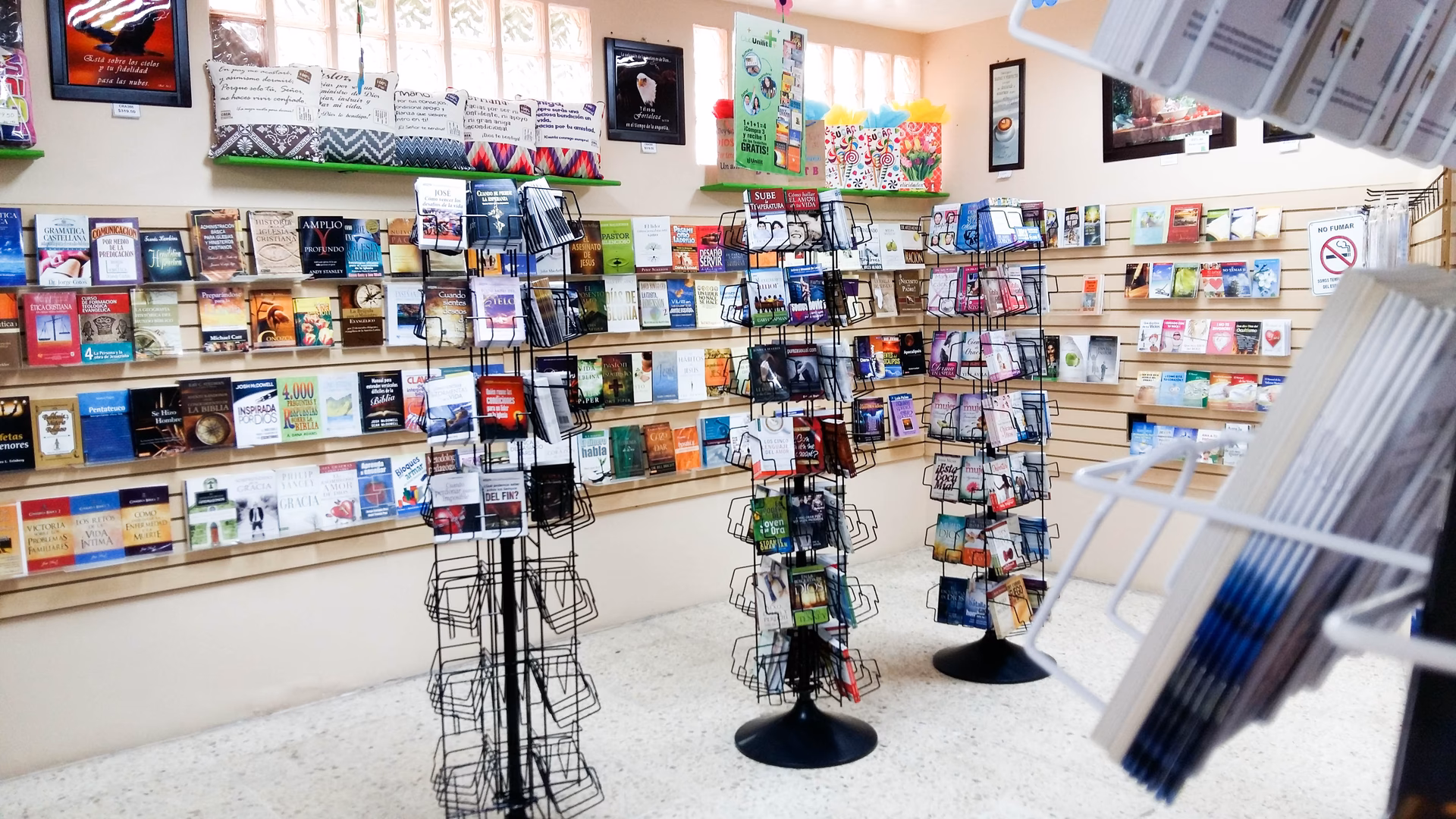 ¿Dónde se encuentra el libro 'El maestro'?