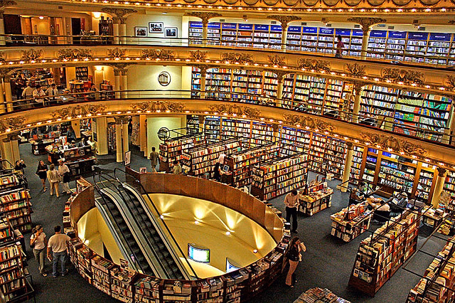 ¿Quiénes eran los habitués de la librería el Ateneo?