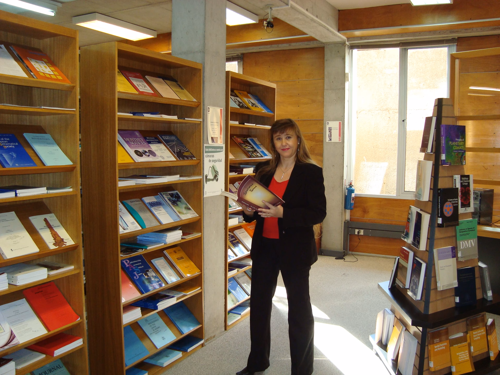 ¿Cómo contactar con el centro Gauss?