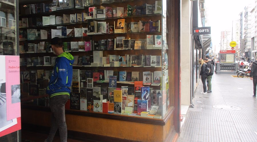 ¿Qué ofrece la Librería Hernández?