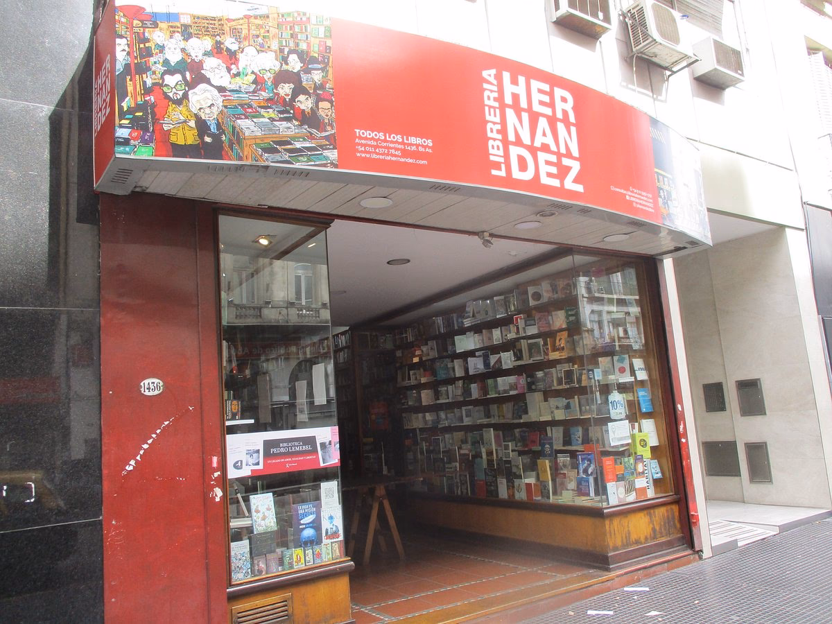 ¿Cuáles son los libros de Hernández Arias?