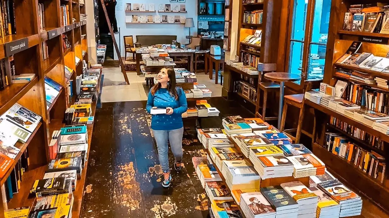¿Qué es la cueva de los libros?