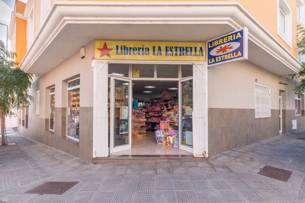 ¿Cuál es el número de teléfono de Libreria la nuevaestrella?