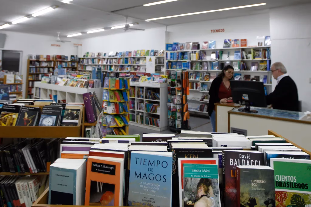 ¿Qué dice el artículo 1 de la Ley del rio Neuquén?