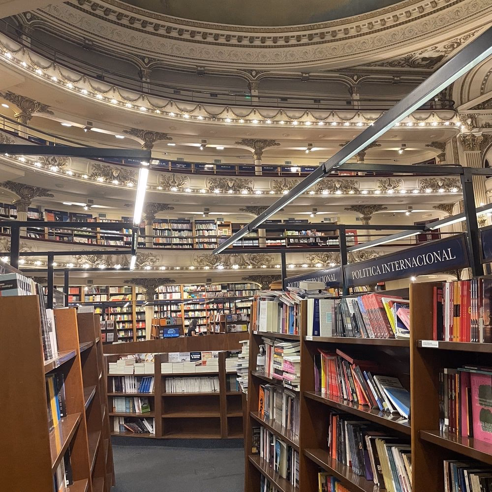 ¿Dónde está la Librería Madero?