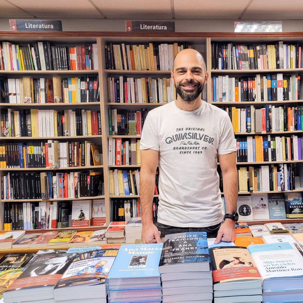 ¿Qué ofrece Editorial Síntesis?