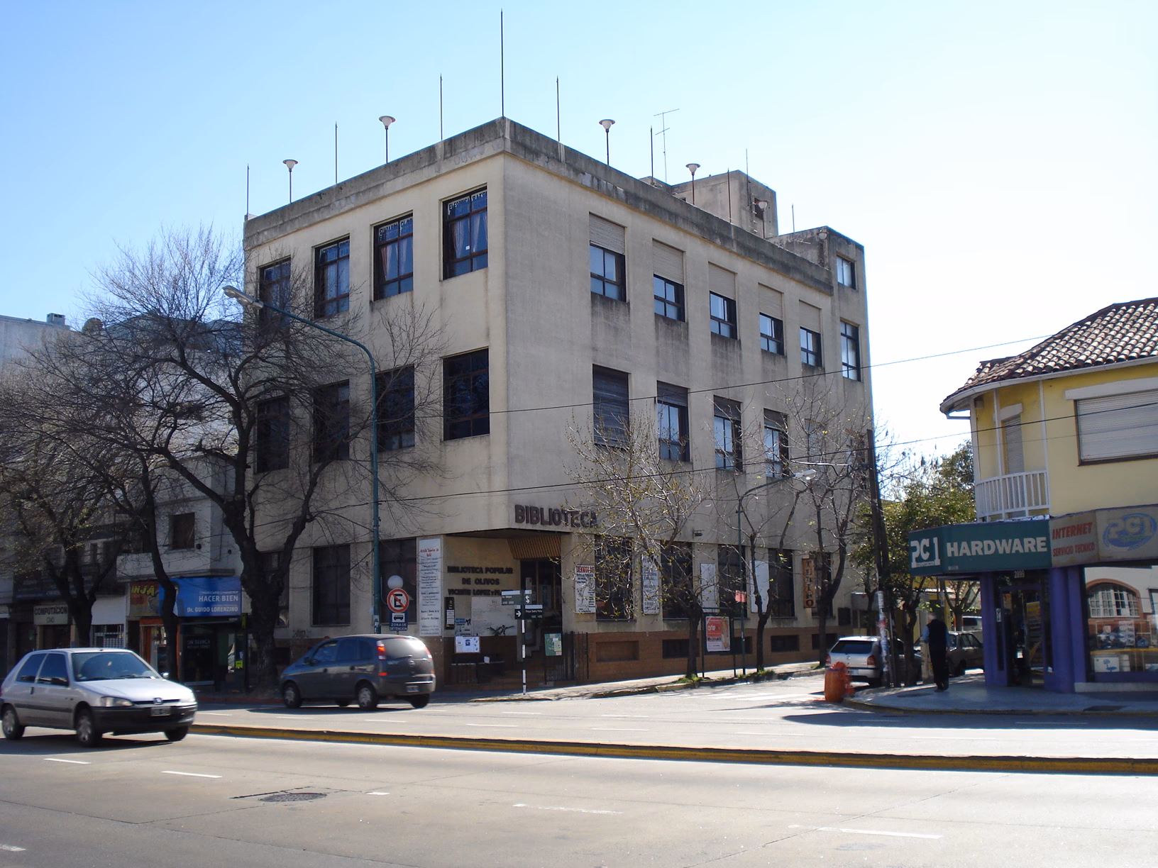 ¿Dónde se encuentra la librería de Vicente López?