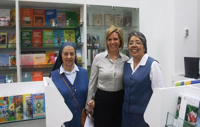 ¿Dónde se encuentra la Librería Artística en Santo Tome?