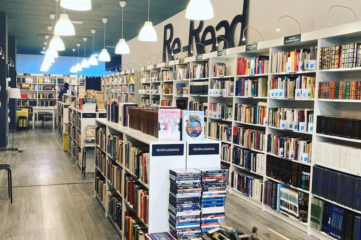 ¿Dónde se encuentra la Librería París-Valencia?