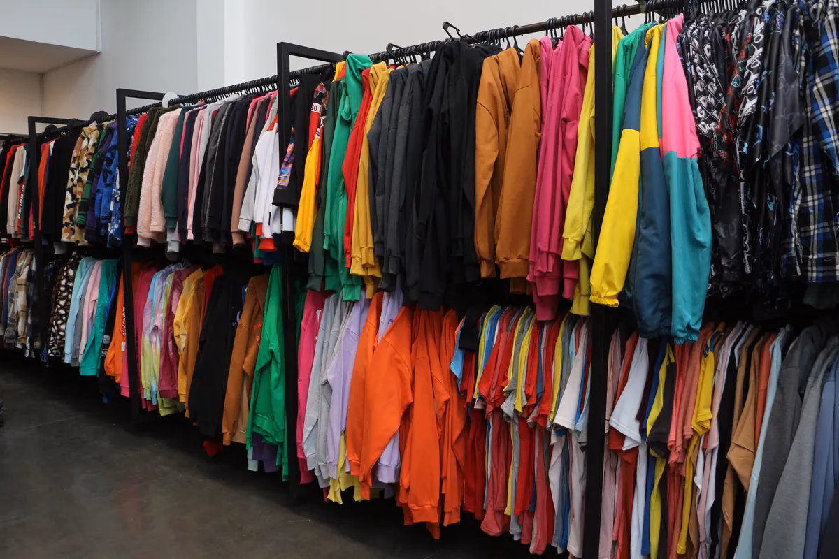 ¿Cuáles son las regiones con mayor venta de flores en mayo?