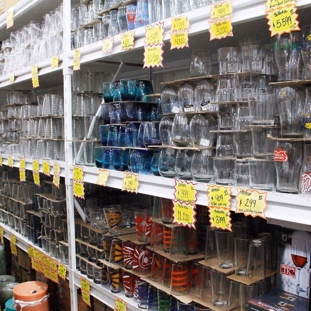 ¿Cuál es la mejor calle para comprar ropa en Once?