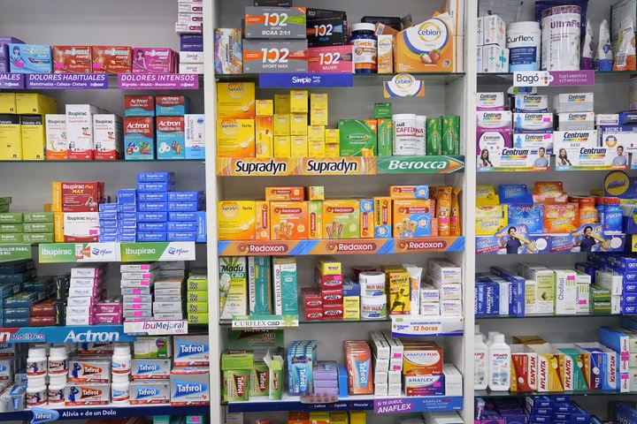 ¿Cuáles son los efectos adversos de los medicamentos de venta libre?