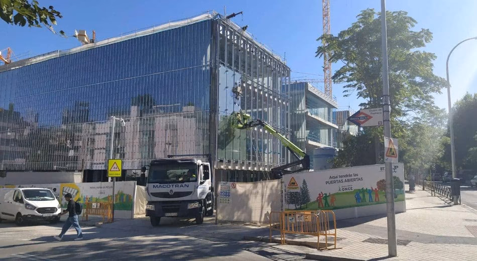 ¿Cómo contactar con la ONCE?