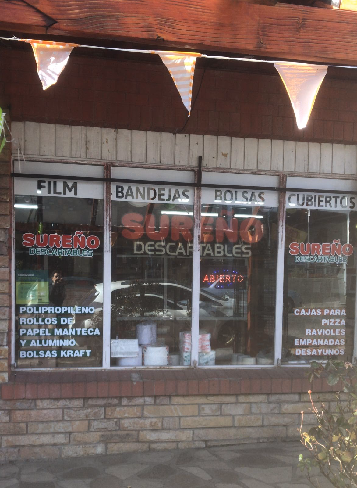 ¿Dónde puedo comprar papeleras en Bariloche?