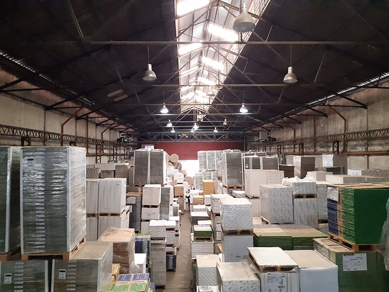 ¿Qué ofrece Alon-salva papelera mayorista?