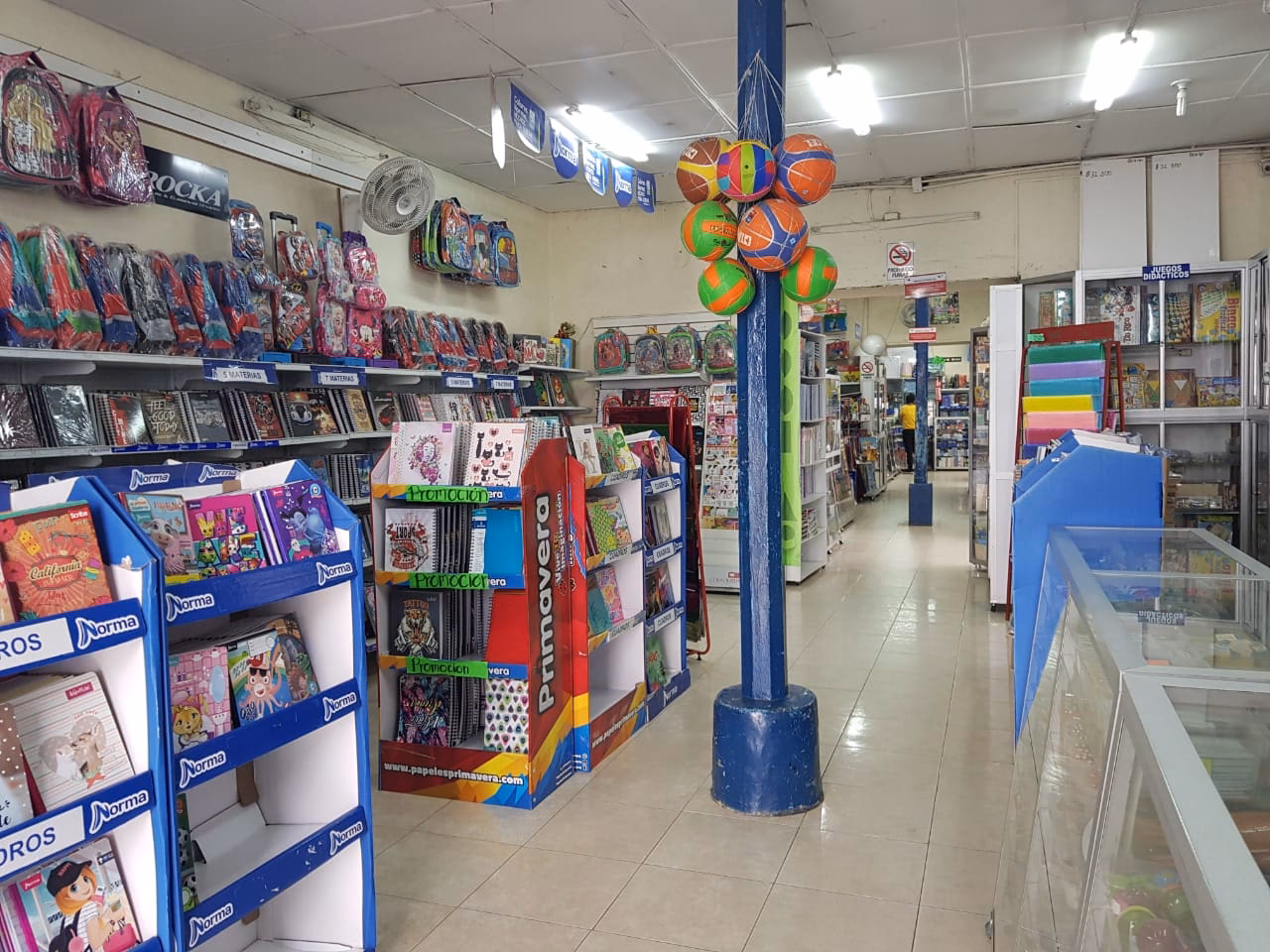 ¿Cuál es el CNAE de almacen central de papeleria?