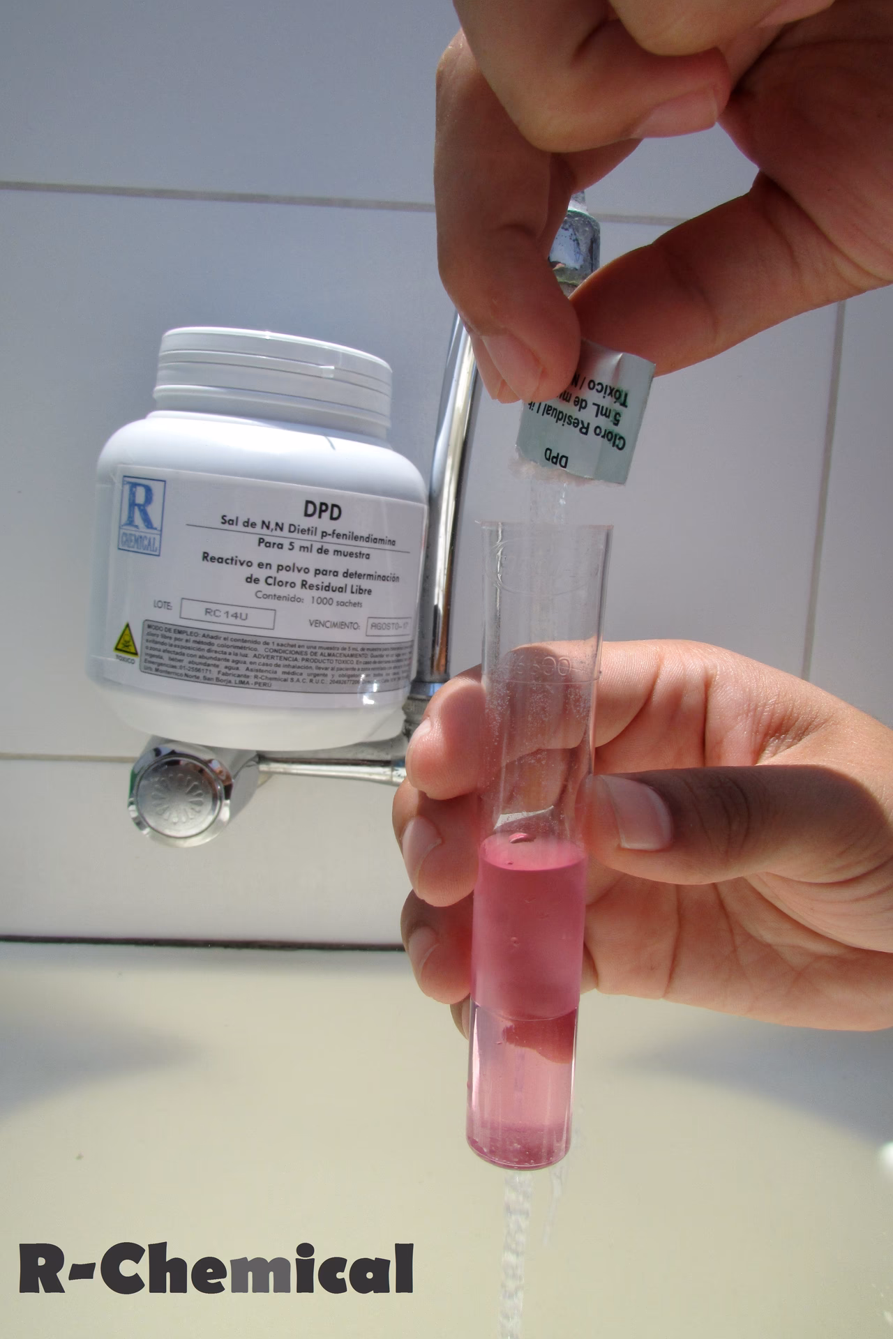 ¿Es seguro beber cloro residual libre?