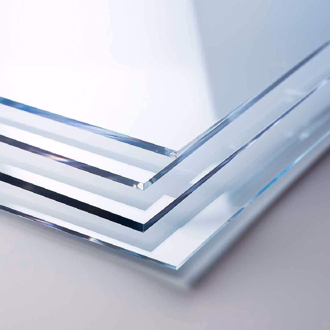 ¿Cuánto cuesta una placa de acrilico transparente?