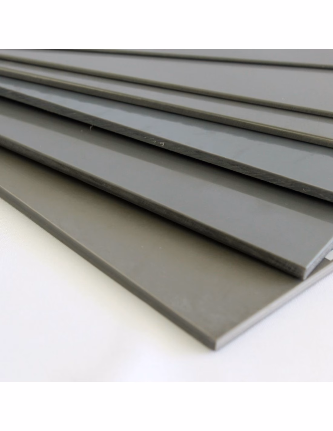 ¿Cuáles son los diferentes tipos de planchas rígidas de plástico?