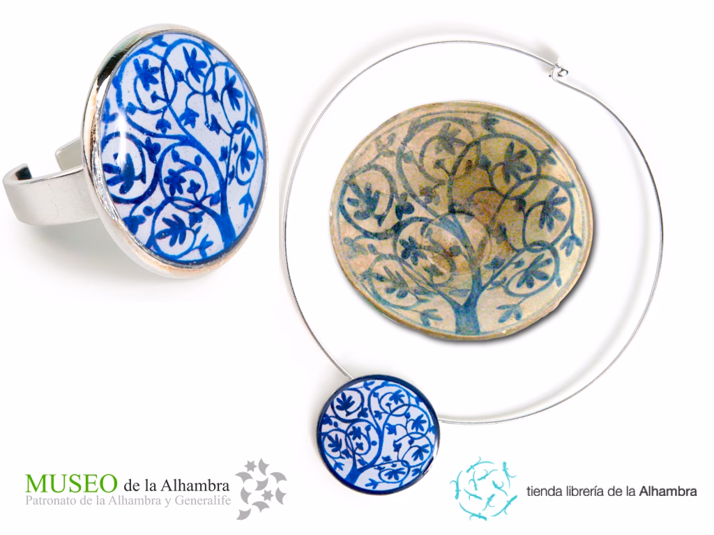 ¿Qué tipo de artículos ofrece la tienda online de la Alhambra?