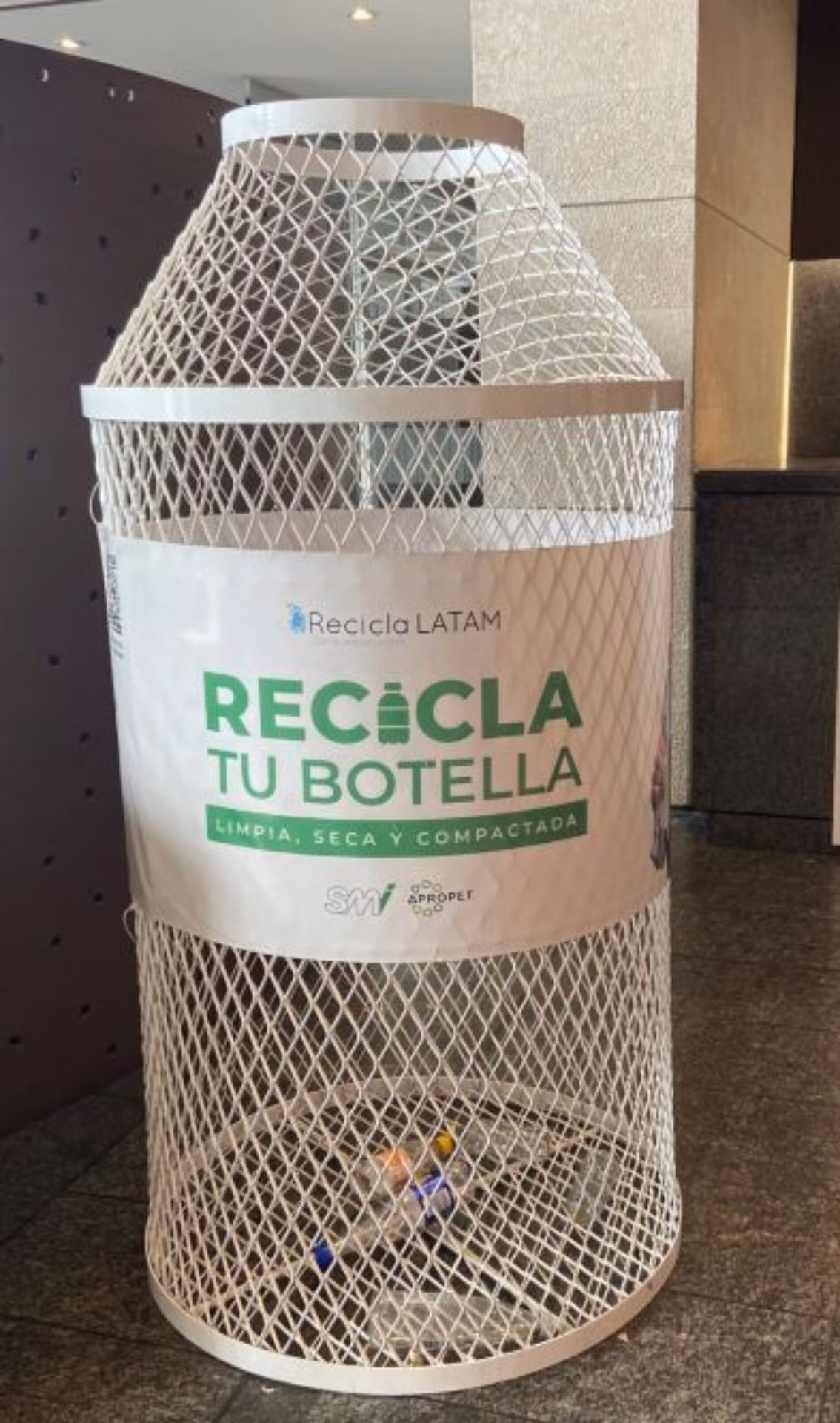 ¿Cuál es la dirección de Tubotella en México?