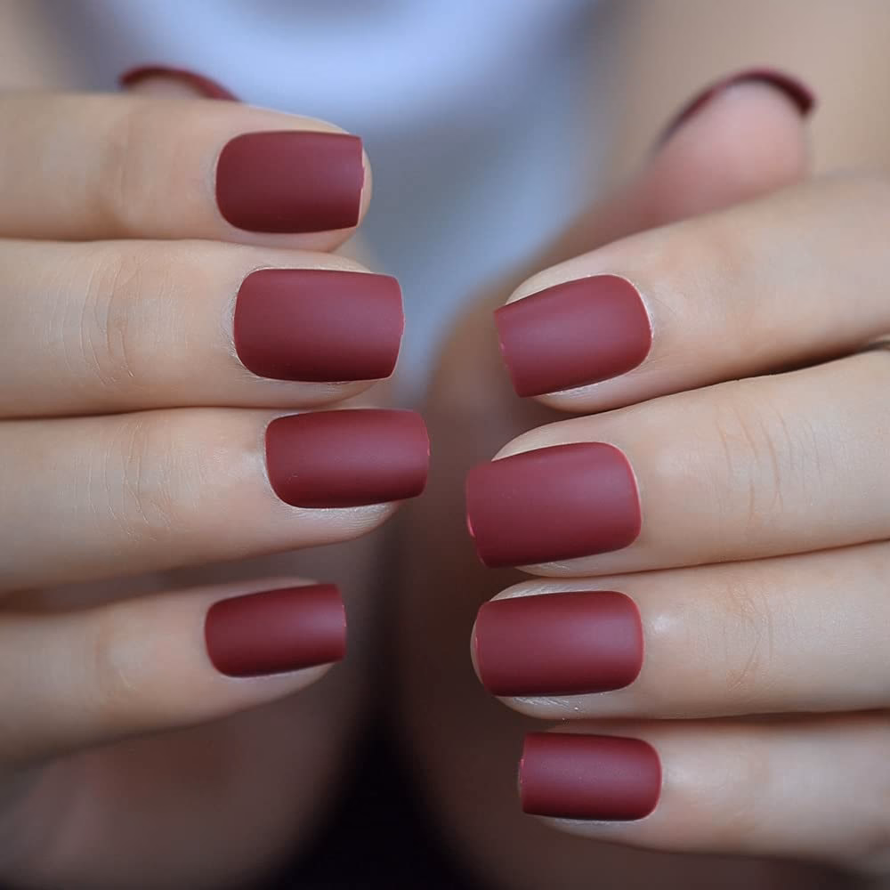 ¿Cómo dar color a las uñas?