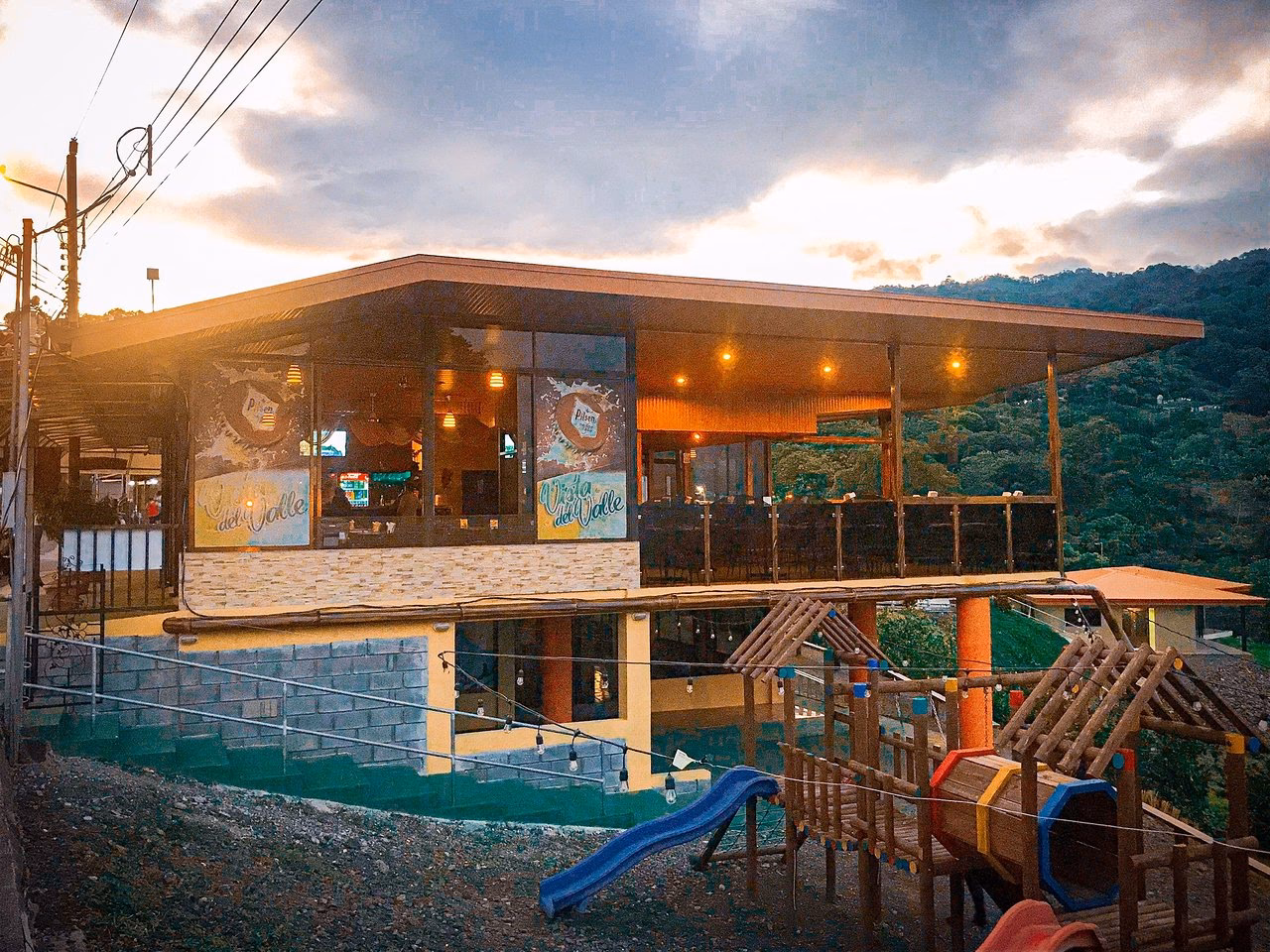 ¿Dónde se encuentra el Hotel Vista valle?